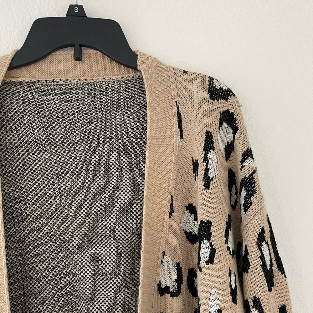 Leopard Print Cardigan With Pockets - image 2
